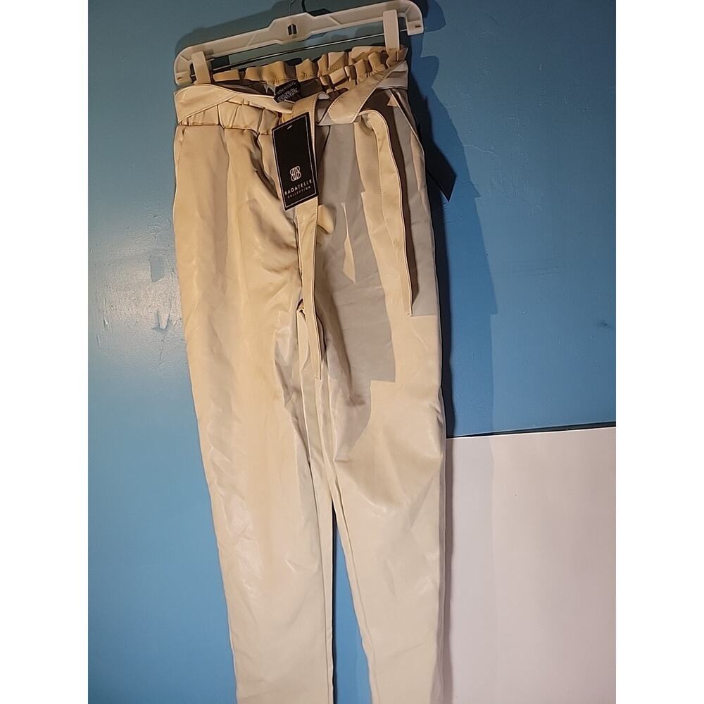 Bagatelle Womens Beige Faux Leather Pants Belted Waist Size XS New With Tags